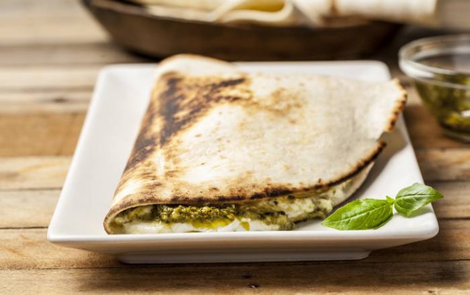 Piadine Con Pesto E Crescenza Star