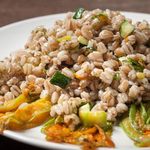 Chicchi Di Grano Con Fiori Di Zucchina