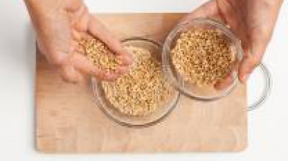 Verificate l’eventuale tempo di ammollo dei cereali e metteteli a bagno con sufficiente anticipo.